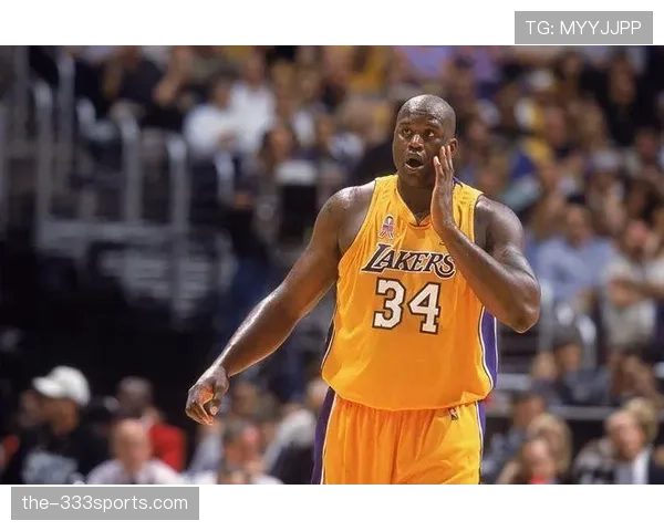 卡里姆·阿布杜尔-贾巴尔内线勾手效率领先奥拉朱旺显著提升得分稳定性